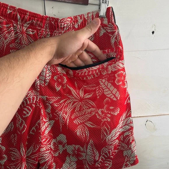 Chubbies Hawaiian floral print mesh shorts - Picture 3 of 4